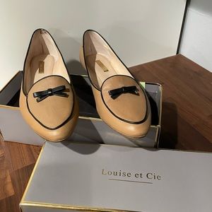 Louise et Cie, Size 11 M, Abriel Flats, Sable Leather with Black Trim